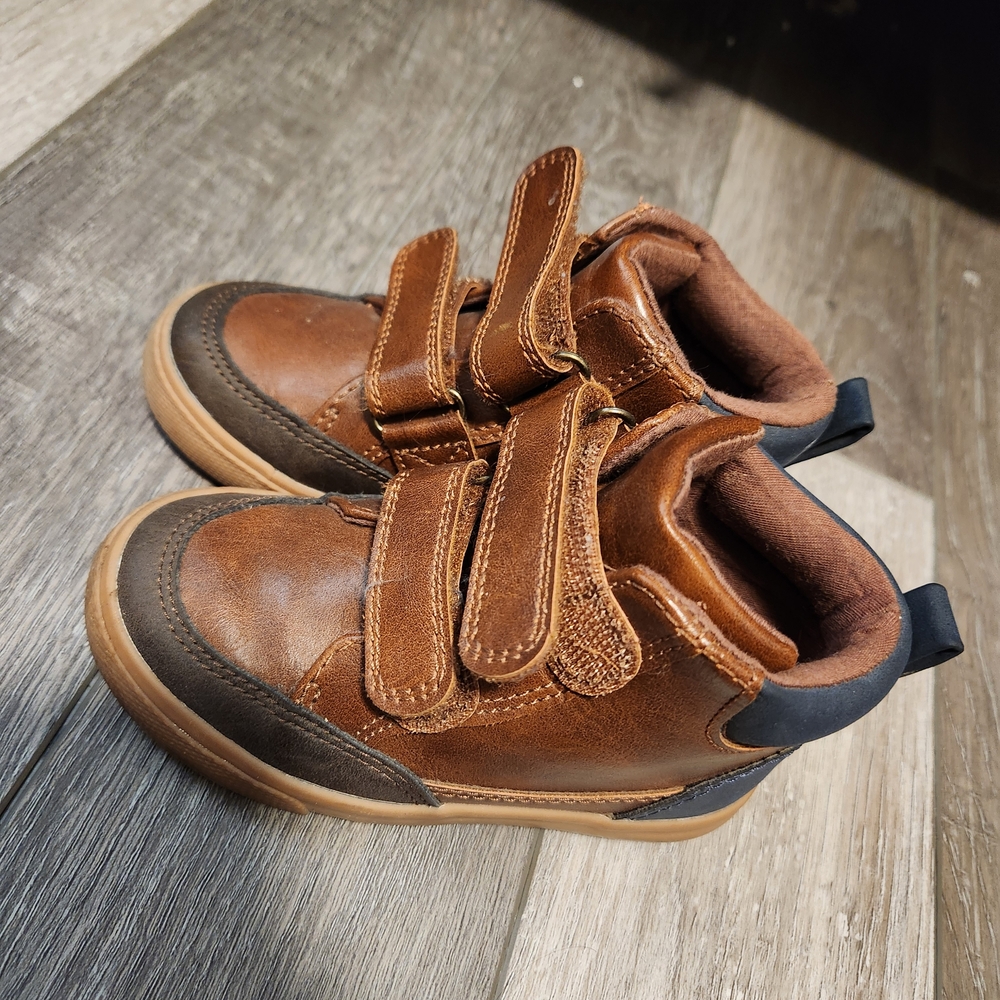 Cat & Jack Brown Kids Boots with Velcro Straps